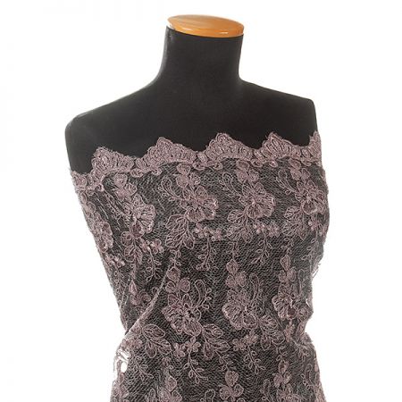 Krajka jemná výšivka na tylu fialovošedá