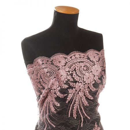 Krajka efektní výšivka na tylu starorůžová