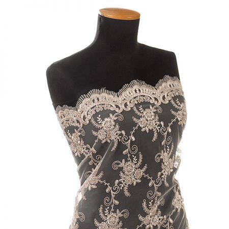 Krajka výšivka na tylu béžová