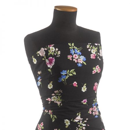 Viskozová šatová látka tisk květin černá