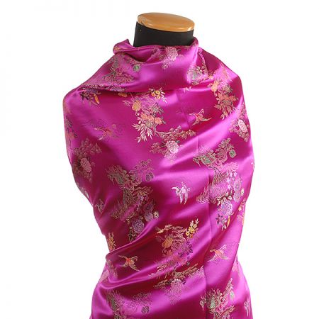 Látka brokát orientální motiv purpurová