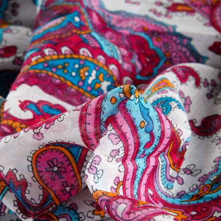 Etamín bavlna kašmírový paisley vzor bílá