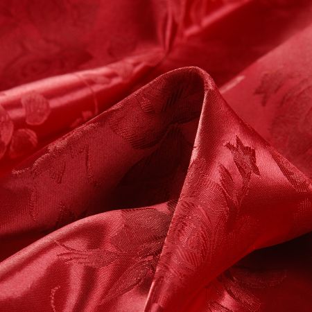 Brokát krojový nepružný bordó