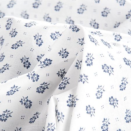 Bavlněná látka modrotisk kytičky/puntiky bílomodrá