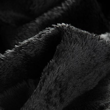 Látka s jemným vlasem podobna kožešině černá