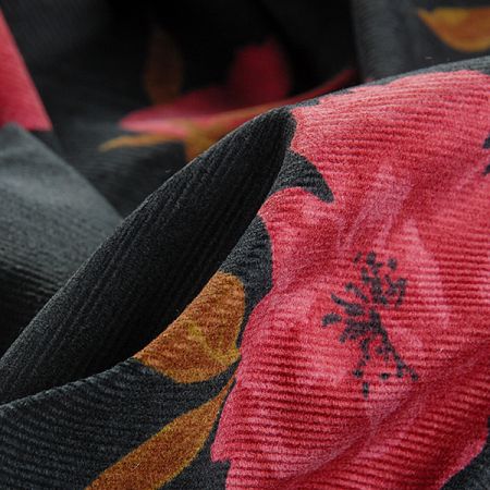 Manšestr pružný jemný tisk růže černý