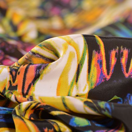 Jemný satén vzor obratlů fantazie barev