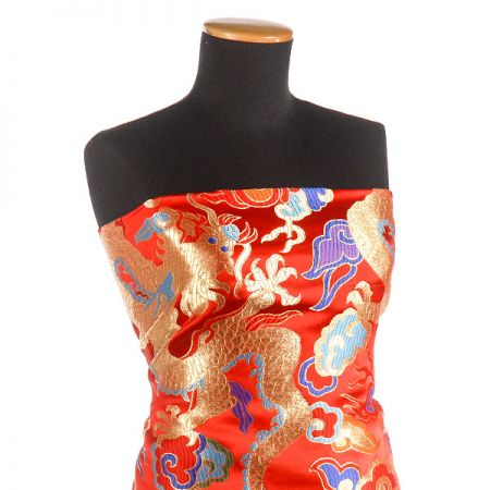 Brokát orientální motiv draka červený