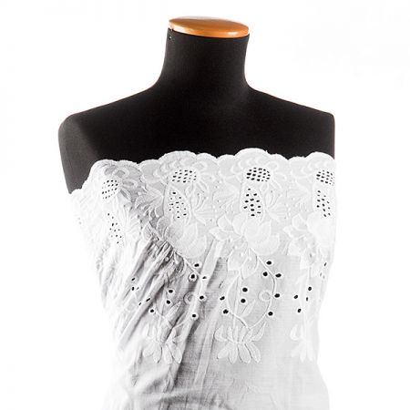 Krajka madeira vyšívané kraje velký květ bílá