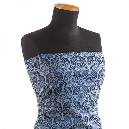 Žakárová látka se vzorem ornamentu modrá