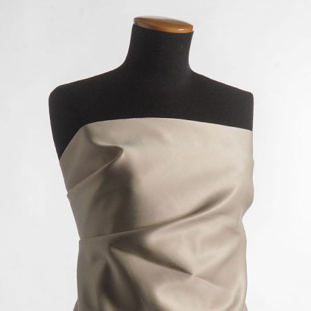 Satén taft nepružný krémový