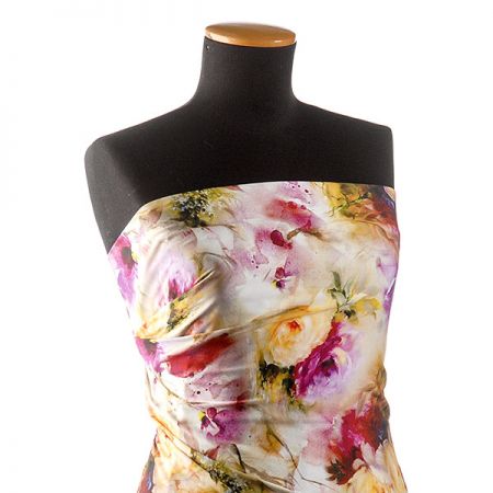 Viskozová šatová látka tisk vzor růže