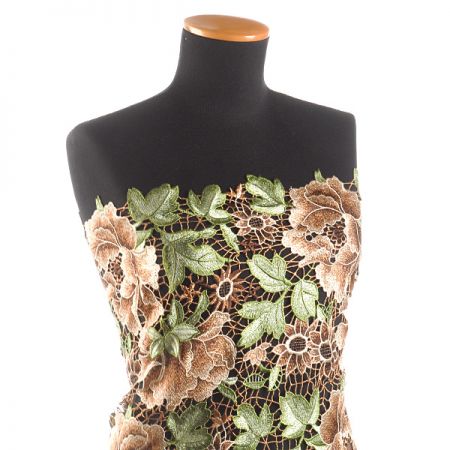 Krajka hrubá plastický vzor barevné kěty hnědé