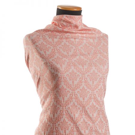 Žakárová látka ornament pastel meruňková