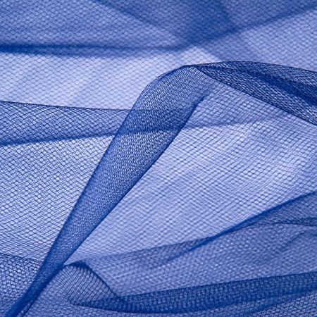 Tyl šatový tmavě modré barvy