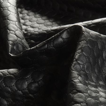 Podšívka prošev imitace kůže černý