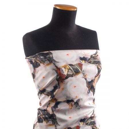 Úplet středně silný Punto tisk růže černá