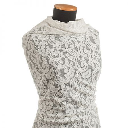 Krajka vzorový tyl slonová kost