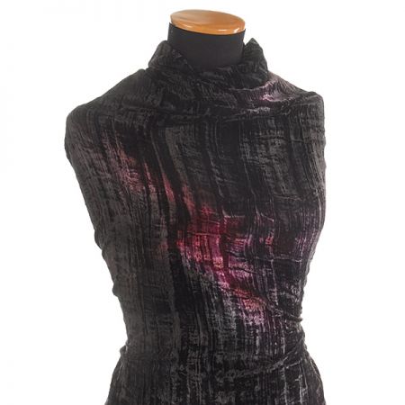 Samet kreš batika vínovočerná