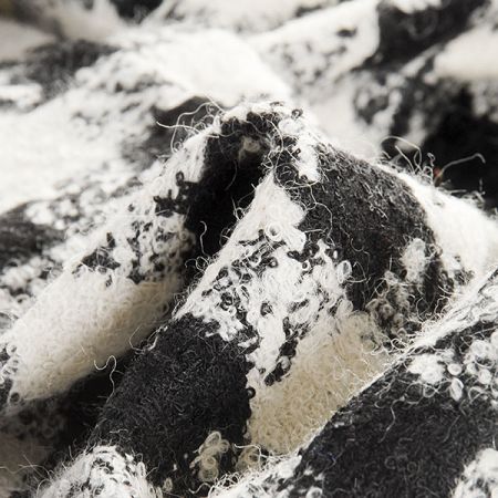 Vlněná kostýmová látka buklé velká kostka