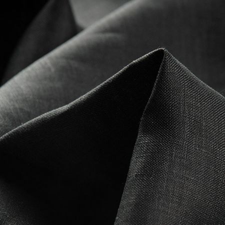 Len organtýn černé barvy