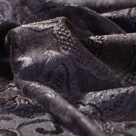 Samet květinový vzor černý