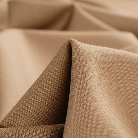 Vlněná kostýmová látka jemná camel hnědá