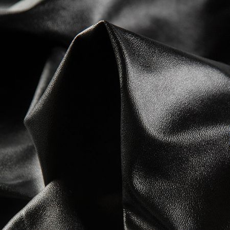 Imitace kůže výšivka černá