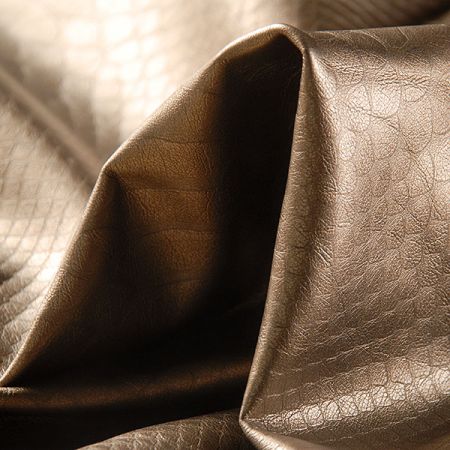 Imitace kůže hadí vzor s krajkovou bordurou