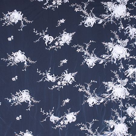 Krajka vyšívaný tyl se stužkovou aplikací/korálky/flitry