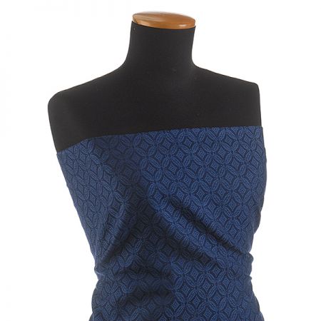 Žakárová látka geometrický motiv modrá