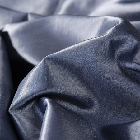 Taft hladký jemný barva antracit