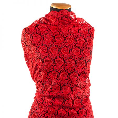 Efektní hrubá krajka motiv květů