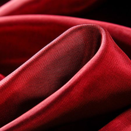 Podšívka pružná tkaná červená