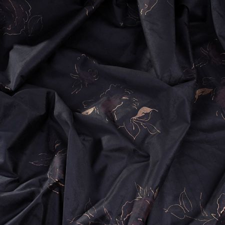 Imitace jelenice tisk motiv květů černá