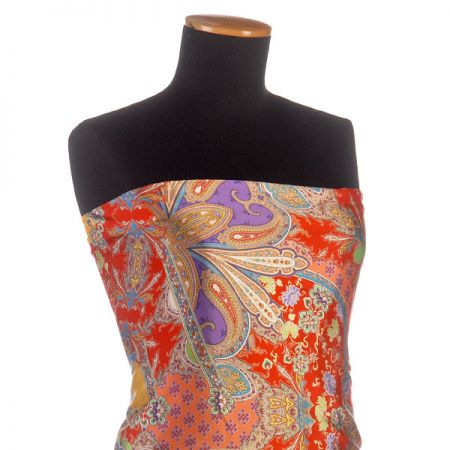 Satén nepružný tisk orientální vzor červený