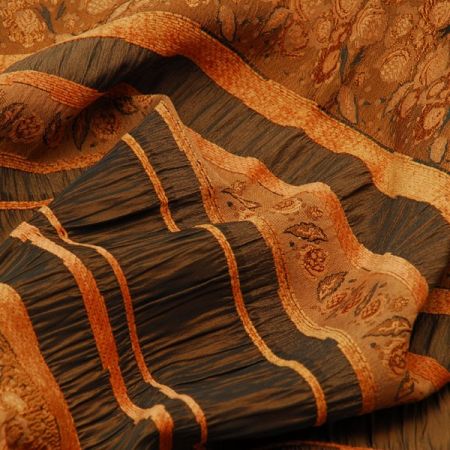 Krešovaný taft  žakárový vzor sv.hnědá/tm.hnědá