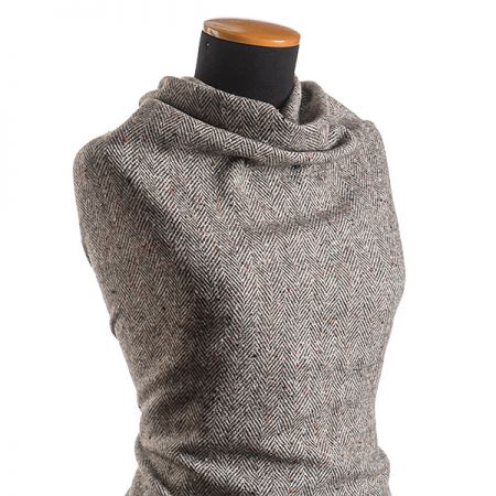 Látka na kabát vzor rybí kost hnědá/smetanová