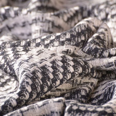 Látka na kostým imitiace ručně tkané metráže pruhy