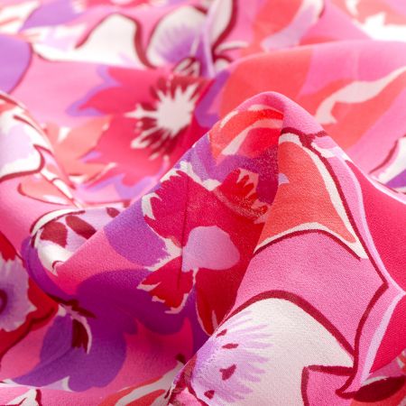 Šifon viskozový vzor velkých květů růžový