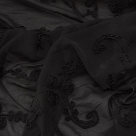 Šifon vzor stužkových růží černá