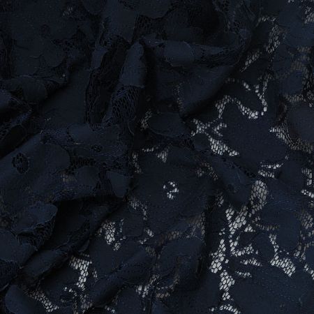 Krajka květy na tylu tm. modrá