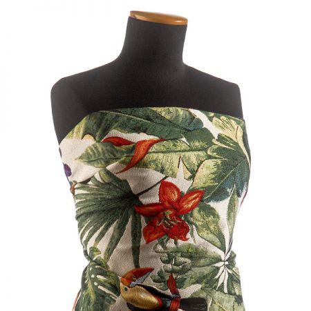 Dekorační látka se vzorem tropických květů a tukana