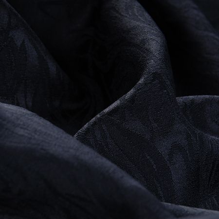 Kupón brokát květinový motiv černá