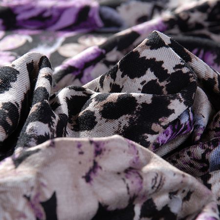 Úplet tlač zvierací motív / kvety fialový