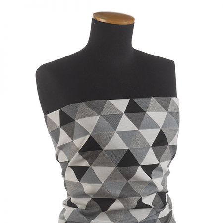 Dekorační látka retro vzor trojúhelníky bílé/černé