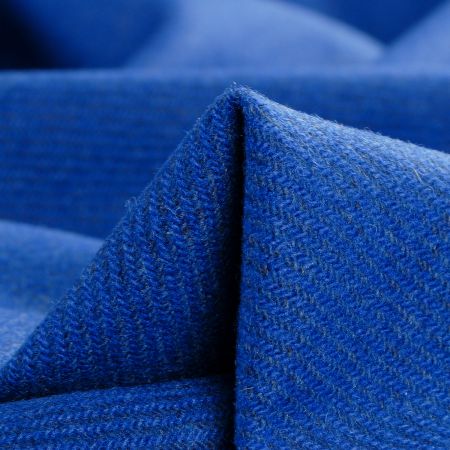 Vlněná kostýmová látka s vlasem nivea modrá