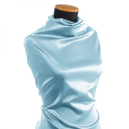 Pružný satén sv. modrý