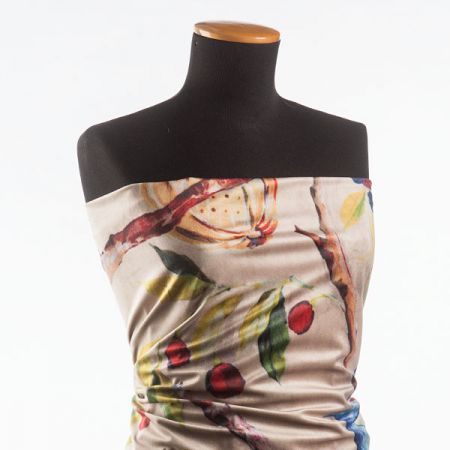 Sametová dekorační látka tisk pávi barevná