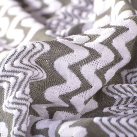 Vlněný jemný úplet šedobílý